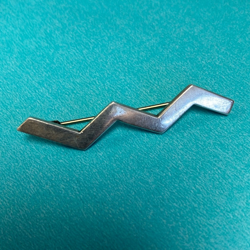 Tiffany & Co. Silver Zigzag Brooch Paloma Picasso